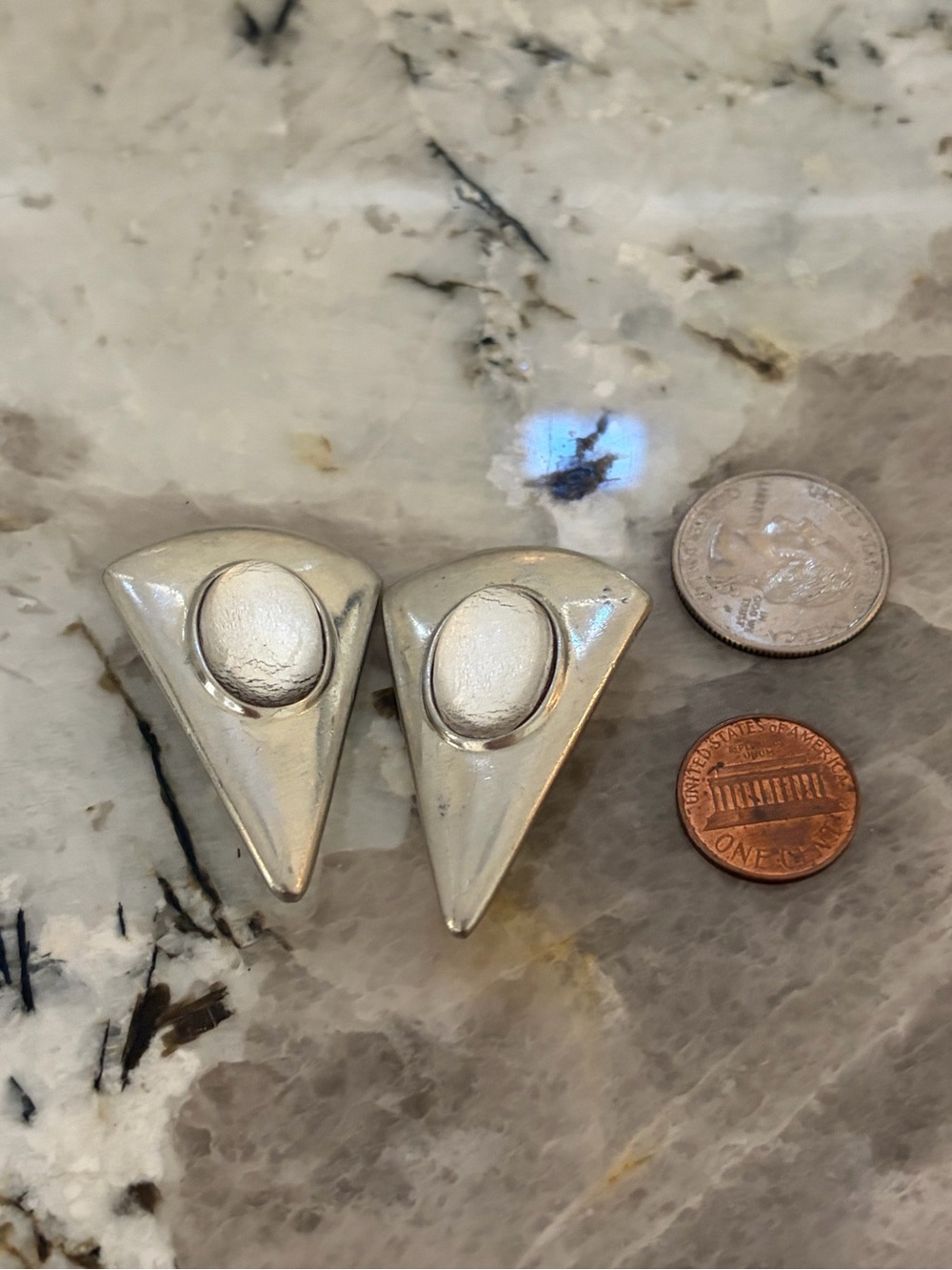 Vintage clip on earrings Ben-amen